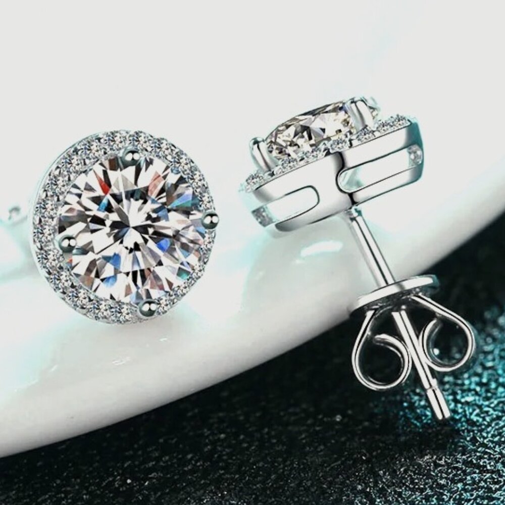 🆕 2.50 Carat Halo Diamond Earring Studs, 18K White Gold Hypoallergenic 🆕